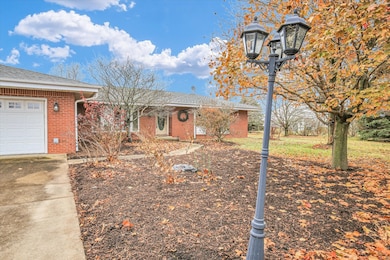 1753 County Road 1550 N, Urbana, IL 61802 - photo 3