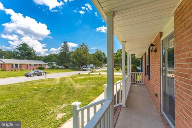 4458 Willow Tree Ln, King George, VA 22485 - photo 2