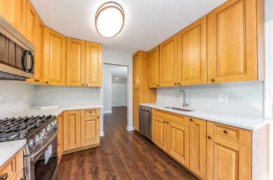 2148 Lancaster Cir unit 201A, Naperville, IL 60565 - photo 3