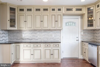 3501 Courtland Dr, Falls Church, VA 22041 - photo 7