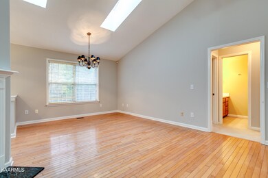 010221207-1-117SaloliWayLoudonTN-SMALL