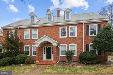 4416 36th St S unit B2, Arlington, VA 22206 - photo 2