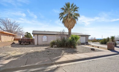 2500 Jeane Ct, Alamogordo, NM 88310 - photo 3