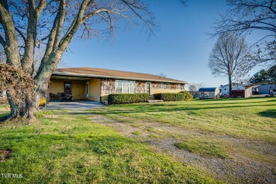 288 Butchertown Rd, Fall Branch, TN 37656 - photo 3