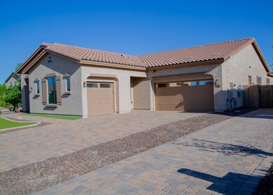 17963 W Sells Dr, Goodyear, AZ 85395 - photo 4