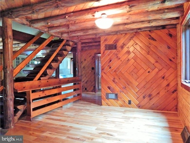 1218 W Bridge St, Spring City, PA 19475 - photo 5