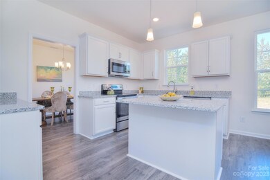 140 Fleming Dr, Statesville, NC 28677 - photo 7