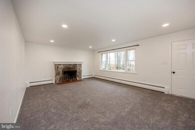 594 Twin County Rd, Honey Brook, PA 19344 - photo 6