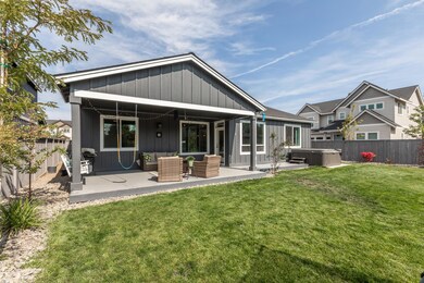 1446 NW Zamia Ave, Redmond, OR 97756 - photo 6