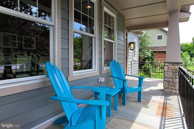 6904 Hutchison St, Falls Church, VA 22043 - photo 3