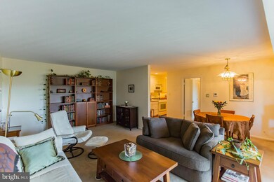 200 Park Terrace Ct SE unit 11, Vienna, VA 22180 - photo 6