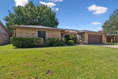 733 Spring Valley Dr, Hurst, TX 76054 - photo 4
