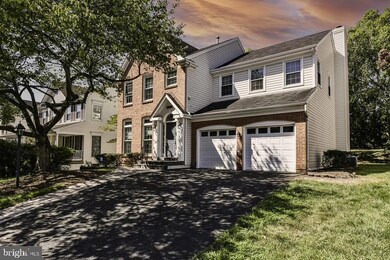 13714 Rosetree Ct, Chantilly, VA 20151 - photo 2