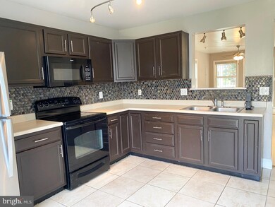 214 55th St NE, Washington, DC 20019 - photo 6