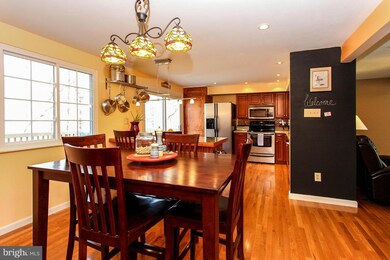 2309 Middle Creek Ln, Reston, VA 20191 - photo 7