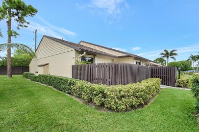 622 Sea Pine Way unit A, Greenacres, FL 33415 - photo 4