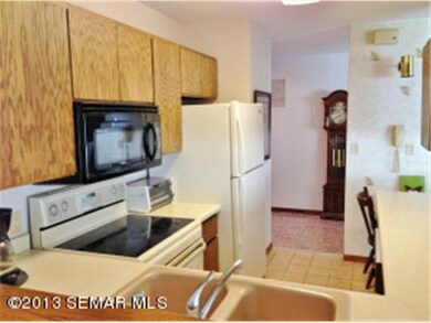68 Links Ln unit 1, Winona, MN 55987 - photo 6