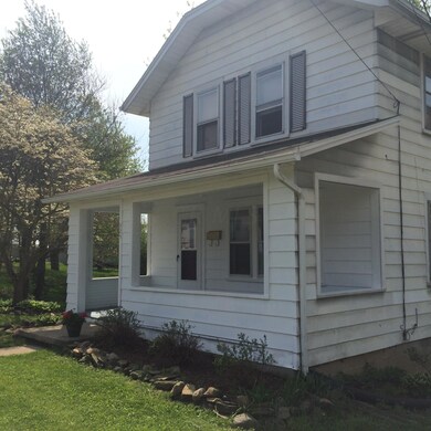 Side front of Clarendon 250