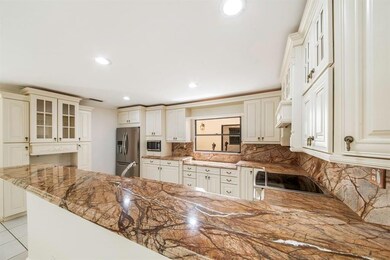 Crown Molding