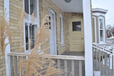 164 N Gifford St, Elgin, IL 60120 - photo 3