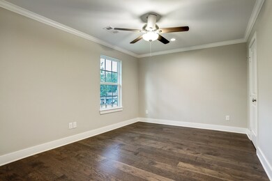 418 Avenue of Oaks St, Houston, TX 77009 - photo 6