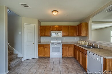 9715 Country Shadow, San Antonio, TX 78254 - photo 4