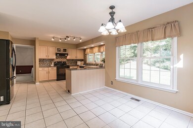 2461 Harpoon Dr, Stafford, VA 22554 - photo 4