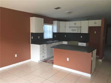 11001 SW 218 Te, Cutler Bay, FL 33170 - photo 5