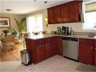 530 Mammoth Rd unit 46, Dracut, MA 01826 - photo 4