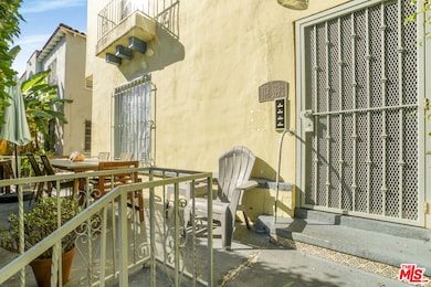 325 N Stanley Ave, Los Angeles, CA 90036 - photo 4