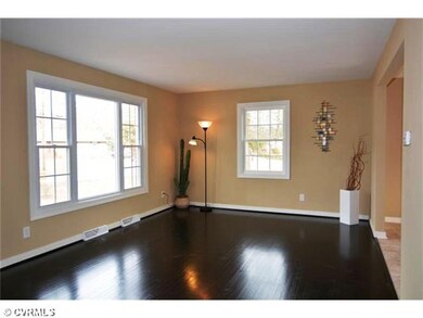 Living Room - Inviting living room!