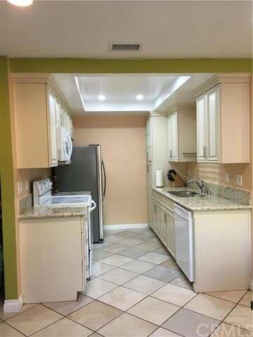 Newly kitchen with new fixtures & recessed lightin