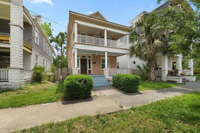 1729 N Market_003_WEB_preview