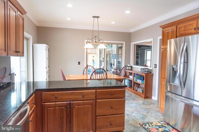 127 Somerset Dr, Hershey, PA 17033 - photo 7