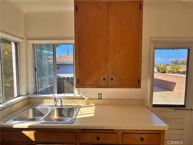 1852 260th St, Lomita, CA 90717 - photo 3