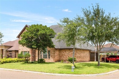 558 Greystone Cir, Alamo, TX 78516 - photo 2