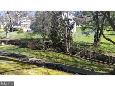 202 Avondale Rd, Wallingford, PA 19086 - photo 4