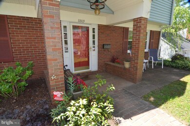 8809 Churchfield Ln, Laurel, MD 20708 - photo 4