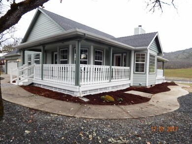 8685 John Day Dr, Central Point, OR 97502 - photo 3