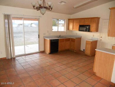 023-185473 Kitchen additional view