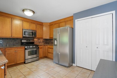 2152 Keylon Dr, West Bloomfield, MI 48324 - photo 5