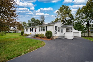 25 Maude Cir, Windsor, CT 06095 - photo 2