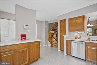 15 Sky Blue Ct, Germantown, MD 20874 - photo 7