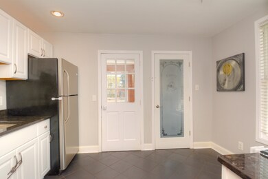 238 S Van Buren St, Batavia, IL 60510 - photo 3