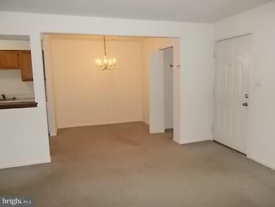 115 Claire Ct, Blackwood, NJ 08012 - photo 3