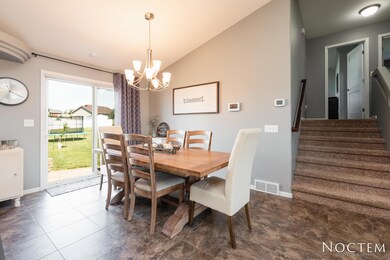 4818 Autumblaze Way-10