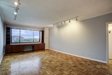 Plan your own furniture arrangment.