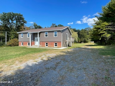 361 Link Rd, Loretto, PA 15940 - photo 2