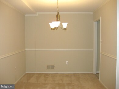 2410 Albot Rd, Reston, VA 20191 - photo 4