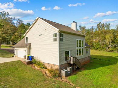 1237 Gemstone Ct, Graham, NC 27253 - photo 3